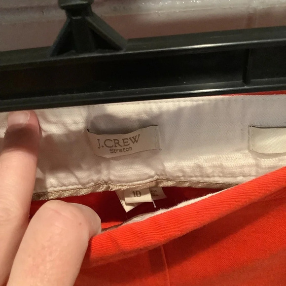 #257 J Crew “Minnie” Pull on Red Stretch Crop Pants Size 10 - Picture 3 of 5